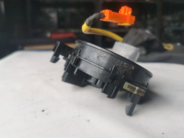 bontott TOYOTA YARIS Légzsák Átvezető Szalagkábel