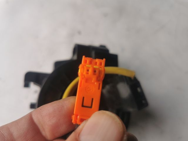 bontott TOYOTA YARIS Légzsák Átvezető Szalagkábel