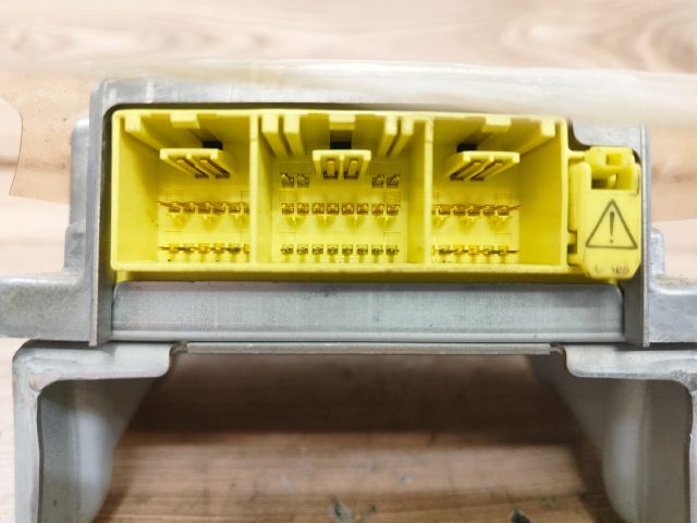 bontott TOYOTA YARIS Légzsák Elektronika