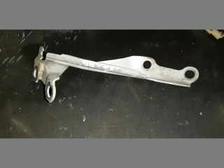 bontott TOYOTA YARIS Motorháztető Bal Zsanér