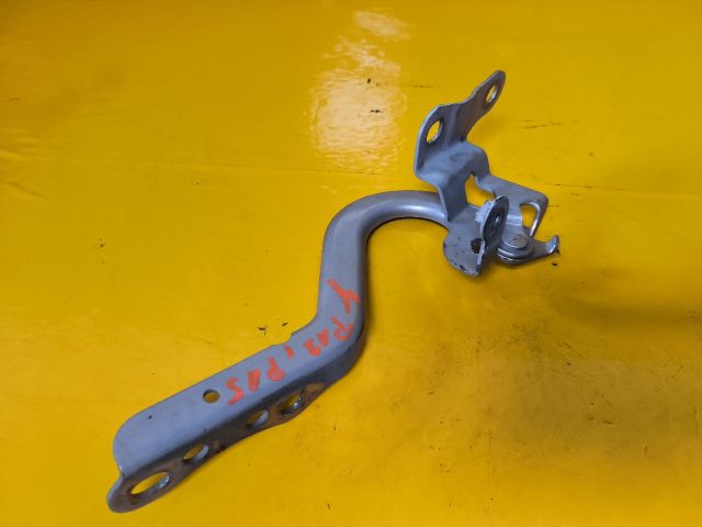 bontott TOYOTA YARIS Motorháztető Jobb Zsanér