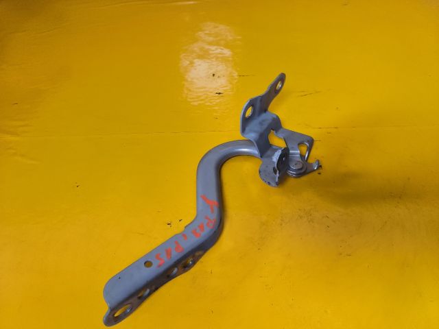 bontott TOYOTA YARIS Motorháztető Jobb Zsanér