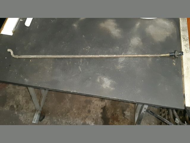 bontott TOYOTA YARIS Motorháztető Kitámasztó Rúd