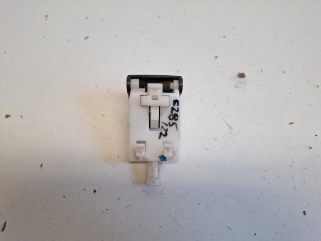 bontott TOYOTA YARIS Motorháztető Nyitó Kar / Gomb