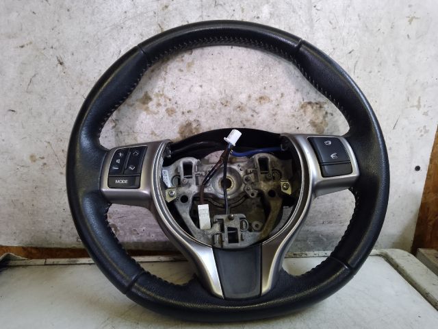 bontott TOYOTA YARIS Multikormány