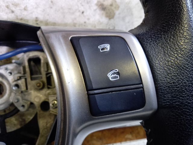 bontott TOYOTA YARIS Multikormány