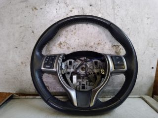 bontott TOYOTA YARIS Multikormány