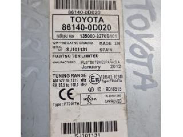 bontott TOYOTA YARIS Navigációs Fejegység