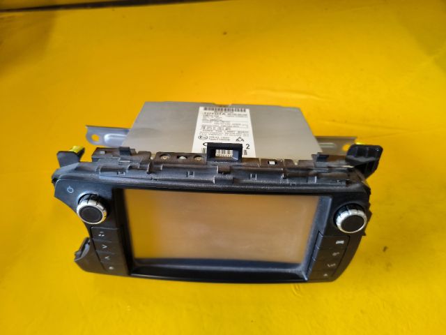 bontott TOYOTA YARIS Navigációs Fejegység