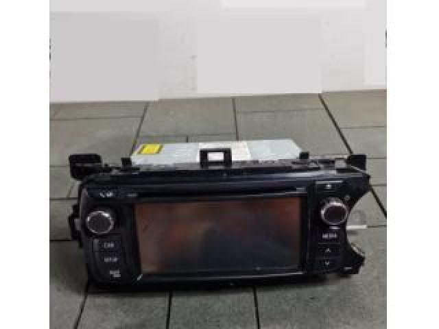 bontott TOYOTA YARIS Navigációs Fejegység