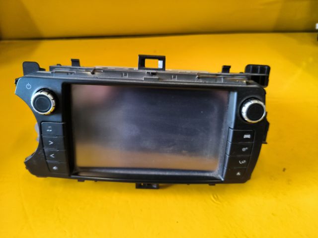 bontott TOYOTA YARIS Navigációs Fejegység