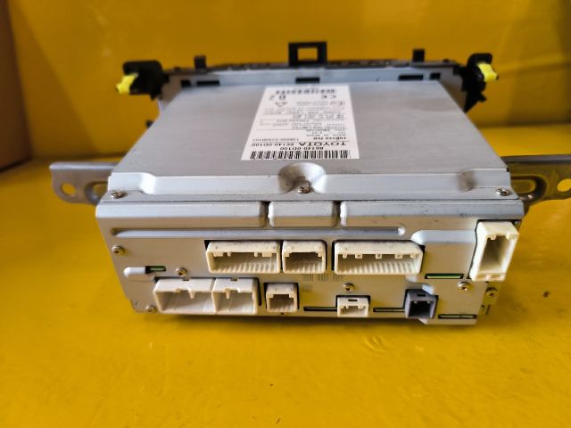 bontott TOYOTA YARIS Navigációs Fejegység