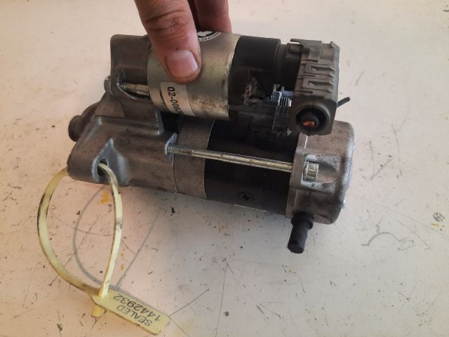 bontott TOYOTA YARIS Önindító