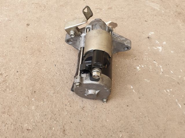 bontott TOYOTA YARIS Önindító