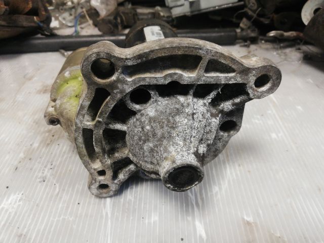 bontott TOYOTA YARIS Önindító