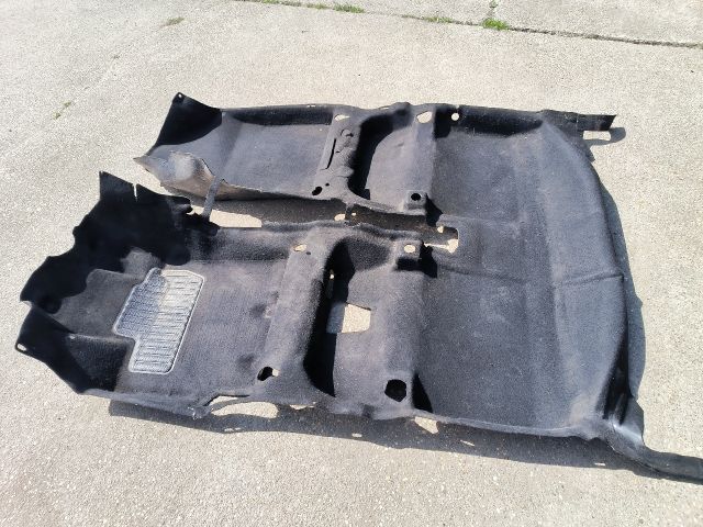 bontott TOYOTA YARIS Padlószőnyeg