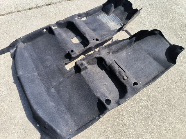 bontott TOYOTA YARIS Padlószőnyeg