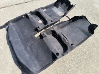 bontott TOYOTA YARIS Padlószőnyeg