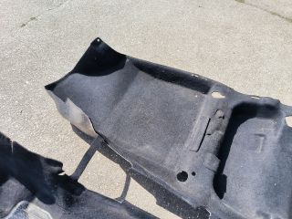 bontott TOYOTA YARIS Padlószőnyeg