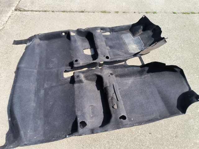 bontott TOYOTA YARIS Padlószőnyeg