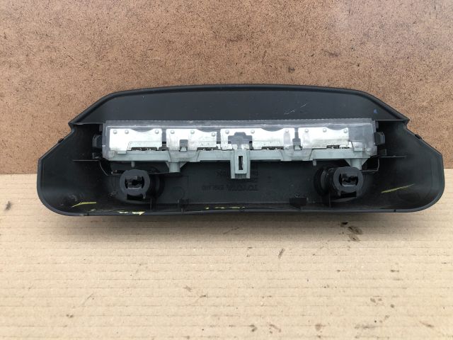 bontott TOYOTA YARIS Pótféklámpa