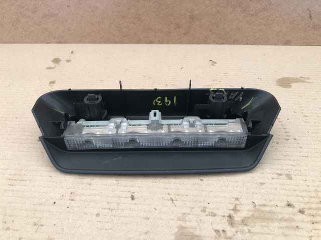 bontott TOYOTA YARIS Pótféklámpa