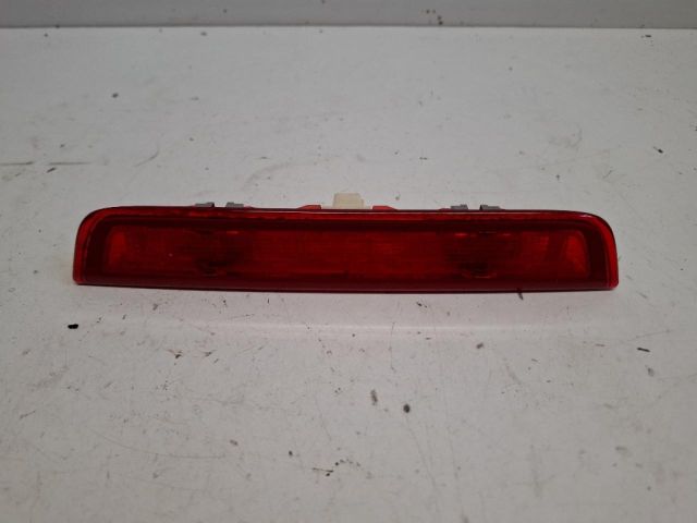 bontott TOYOTA YARIS Pótféklámpa