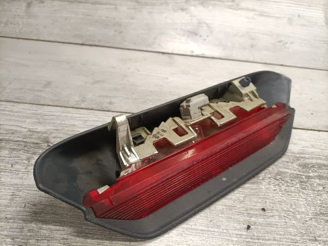 bontott TOYOTA YARIS Pótféklámpa