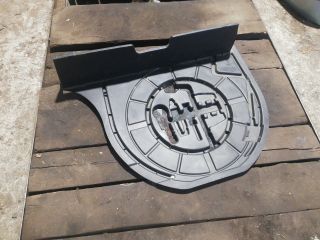 bontott TOYOTA YARIS Pótkerék Szerszámtartó