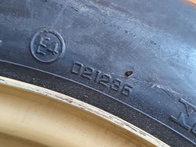 bontott TOYOTA YARIS Pótkerék