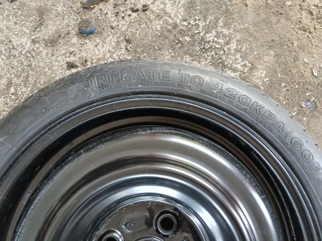 bontott TOYOTA YARIS Pótkerék