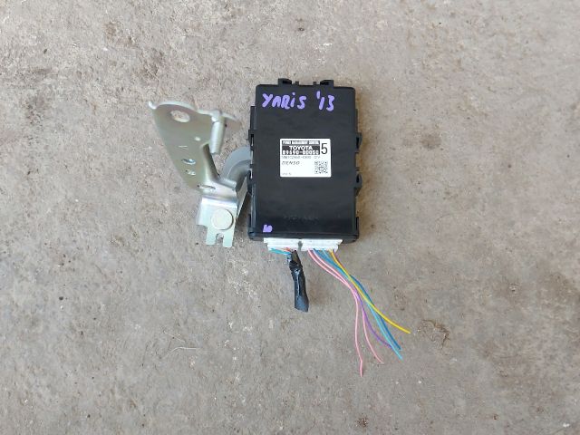 bontott TOYOTA YARIS Power Vezérlő