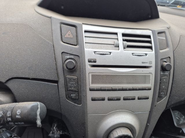 bontott TOYOTA YARIS Rádió / CD