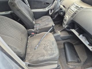 bontott TOYOTA YARIS Rádió / CD