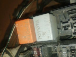 bontott TOYOTA YARIS Relé