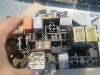 bontott TOYOTA YARIS Relé