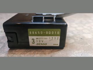 bontott TOYOTA YARIS Relé