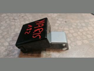 bontott TOYOTA YARIS Relé