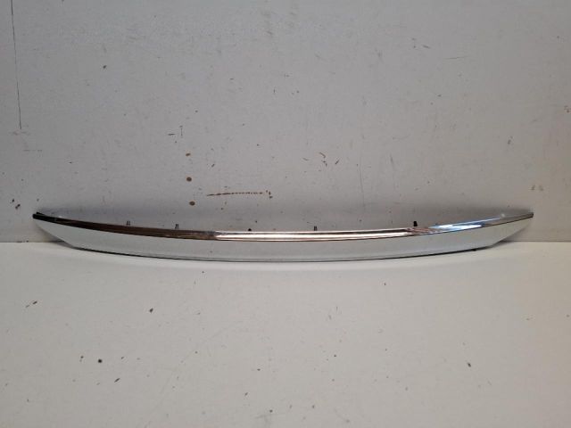 bontott TOYOTA YARIS Rendszámtábla Világítás Keret