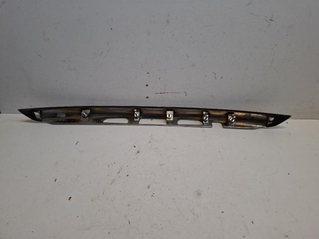 bontott TOYOTA YARIS Rendszámtábla Világítás Keret