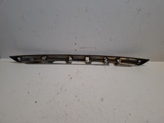 bontott TOYOTA YARIS Rendszámtábla Világítás Keret