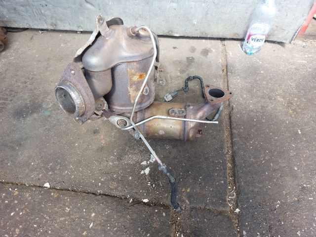 bontott TOYOTA YARIS Részecskeszűrő