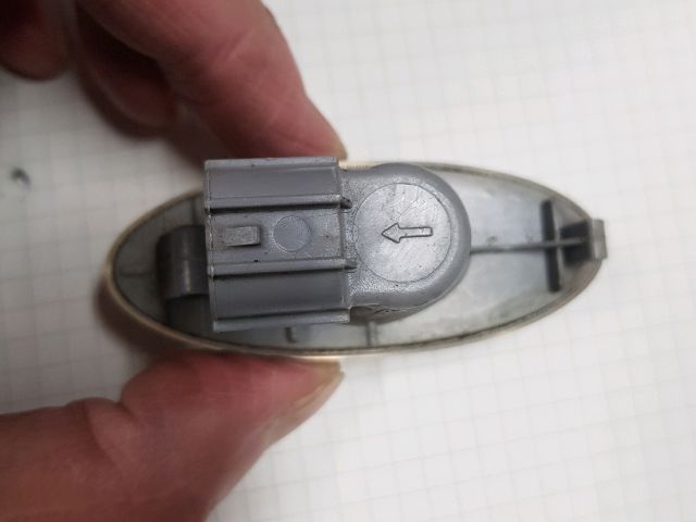 bontott TOYOTA YARIS Sárvédő Irányjelző (Pozíciófüggetlen)