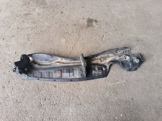 bontott TOYOTA YARIS Szélvédő Alatti Műanyag Elem