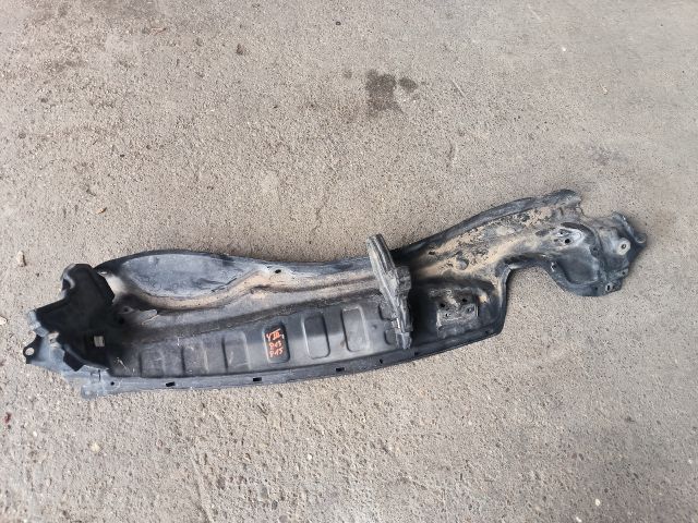 bontott TOYOTA YARIS Szélvédő Alatti Műanyag Elem