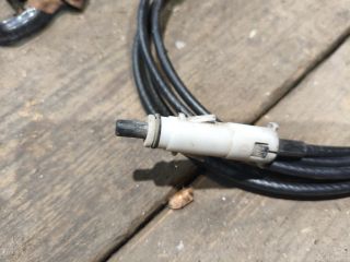 bontott TOYOTA YARIS Tankajtó Nyitó Bowden