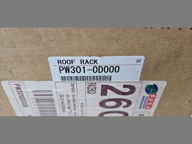 bontott TOYOTA YARIS Tetőcsomagtartó