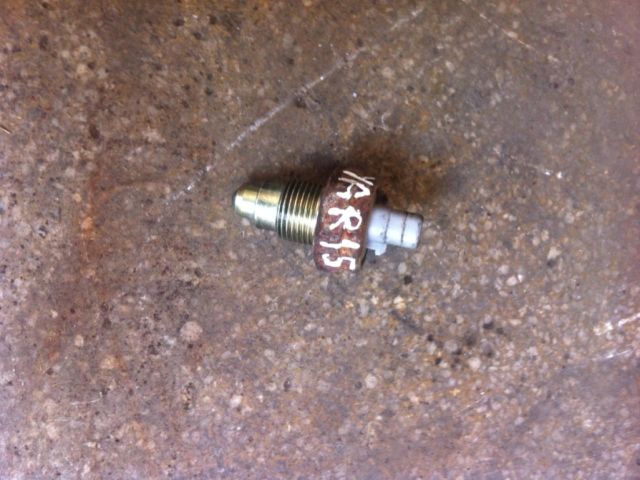 bontott TOYOTA YARIS Tolatólámpa Kapcsoló