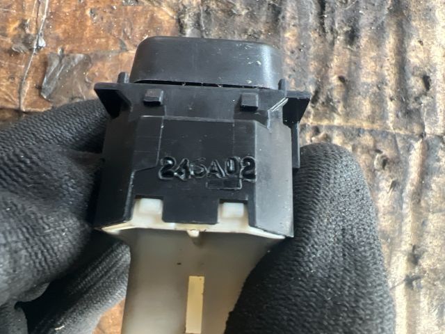 bontott TOYOTA YARIS Tükör Kapcsoló