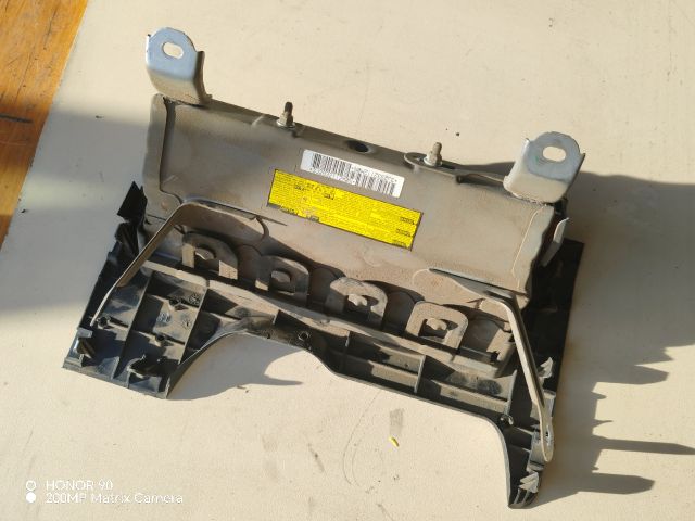 bontott TOYOTA YARIS Utasoldali Légzsák